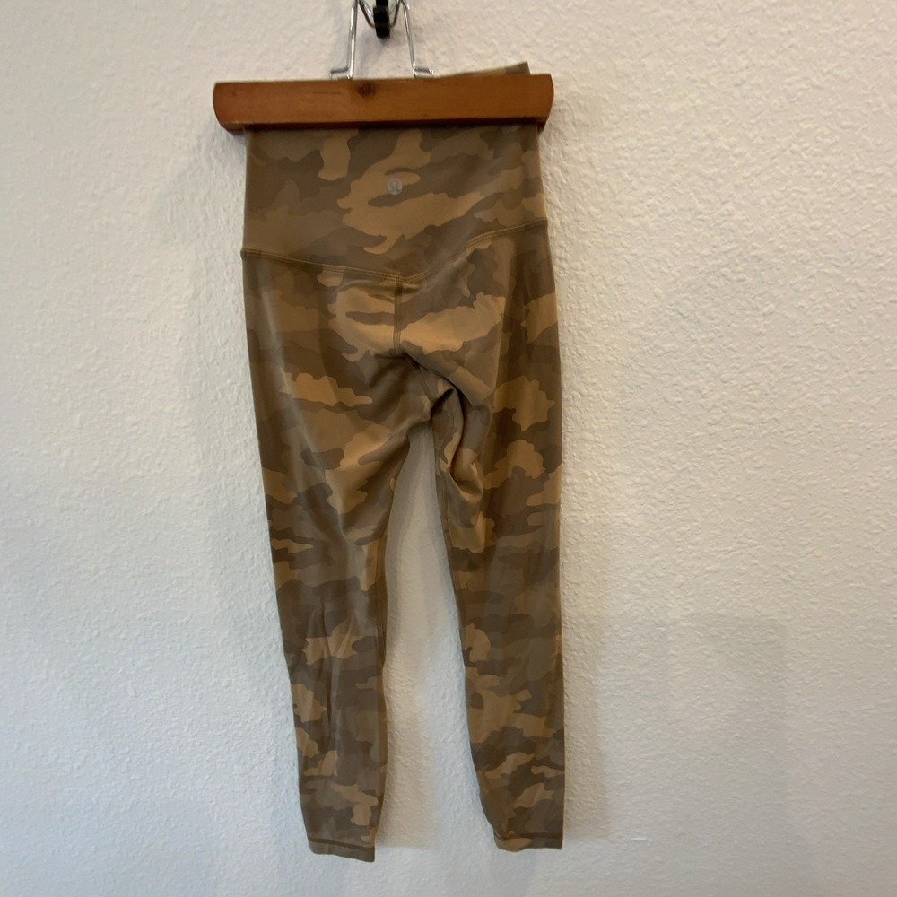 Lululemon Athletica Ankle Leggings Brown Tan Camouflage Stretch Logo Women's - Picture 2 of 7